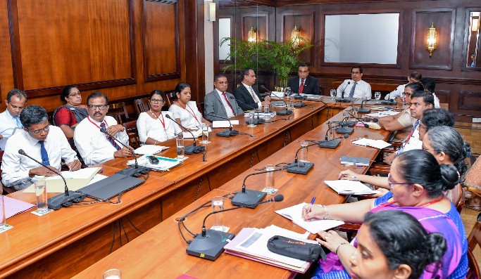 අධ්‍යාපන ප්‍රතිසංස්කරණ ක්‍රියාත්මක කිරීමේ ප්‍රගතිය විමසා බැලේ 