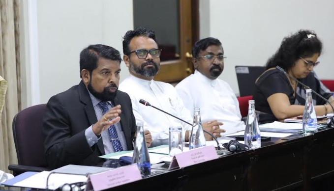 මෙරට මැතිවරණ පද්ධතියේ ව්‍යුහාත්මක පරිවර්තනයක් සඳහා වන විශේෂඥ මණ්ඩලය වැඩ අරඹයි.
