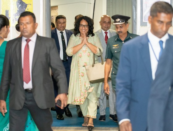භූතාන සංචාරය නිමවා අගමැතිනිය යළි දිවයිනට