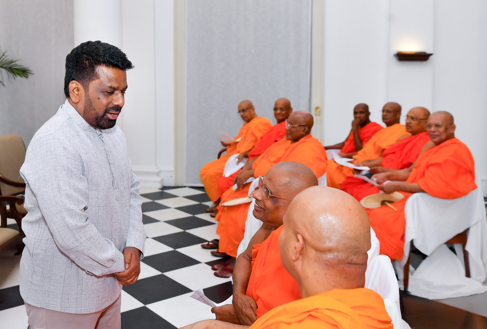 ජාතික, ආගමික සහ සාමාජීය සංවර්ධනය වෙනුවෙන් ක්‍රියාමාර්ග ගැනීමට කිසිසේත් පසුබට වන්නේ නැහැ - ජනපති 