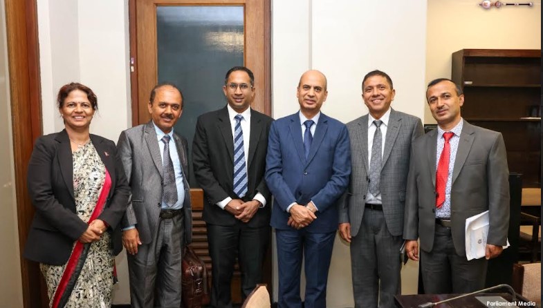නේපාල පාර්ලිමේන්තු නියෝජිත පිරිසක් කථානායක හමුවෙයි 
