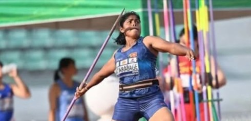 ආසියානු හෙල්ල විසිකිරීමේ තරඟයේ රිදී පදක්කම නදීෂා ලේකම්ගේට 