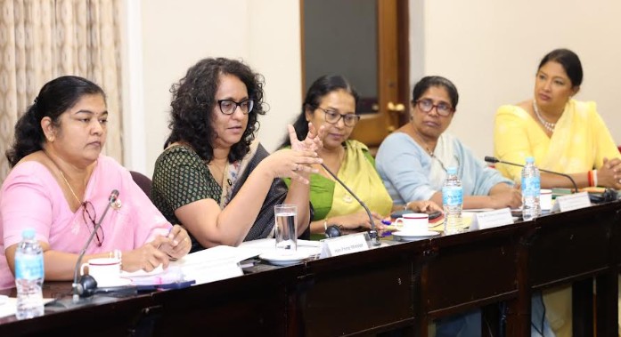 රාජ්‍ය අයවැයට ස්ත්‍රී–පුරුෂ සමාජභාවීය සංවේදී ප්‍රවේශයක් එක් කිරීම පිළිබඳ පාර්ලිමේන්තු මන්ත්‍රීවරියන්ගේ සංසදයේ සාකච්ඡා