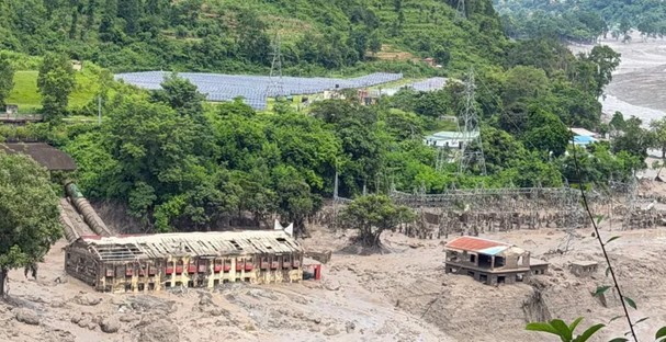 නේපාලයේ ඇති වූ හදිසි ගංවතුරින් මිය ගිය පිරිස ඉහළට 