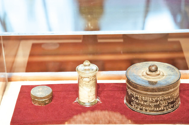 ‘ශ්‍රී සර්වඥ ධාතු වන්දනාව’ පෙබරවාරි 04 සිට 11 දක්වා හුණුපිටිය ගංගාරාම විහාරස්ථානයේදී