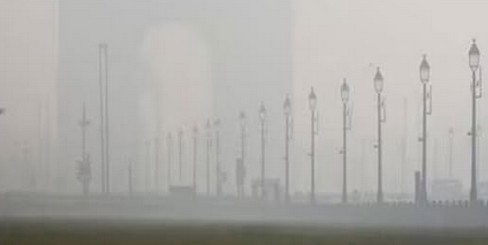 ඉන්දියාවේ දිල්ලි අගනුවර වායු දූෂණය අද වඩාත් දරුණු මට්ටමකට