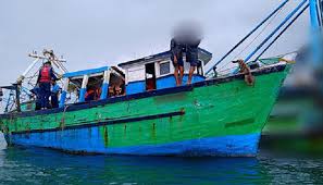 Navy seizes 03 Indian fishing boats poaching in Sri Lankan waters north of Mannar 