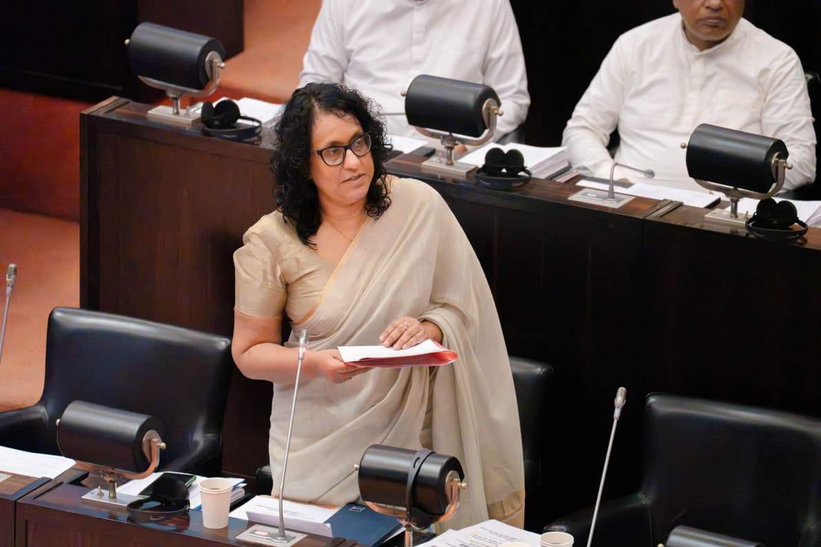 විශ්වවිද්‍යාල සිසුන් 16000කට නේවාසික පහසුකම් දෙන්න කටයුතු කරනවා -අගමැතිනි