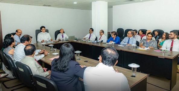 වෙළෙඳපොළ ප්‍රවේශය පුළුල් කිරීමට සහ අපනයන ඉලක්ක සපුරා ගැනීමට වැඩි දායකත්වයක් ලබාදෙන්න - ඇමැතිගෙන් නිලධාරීන්ට උපදෙස් 