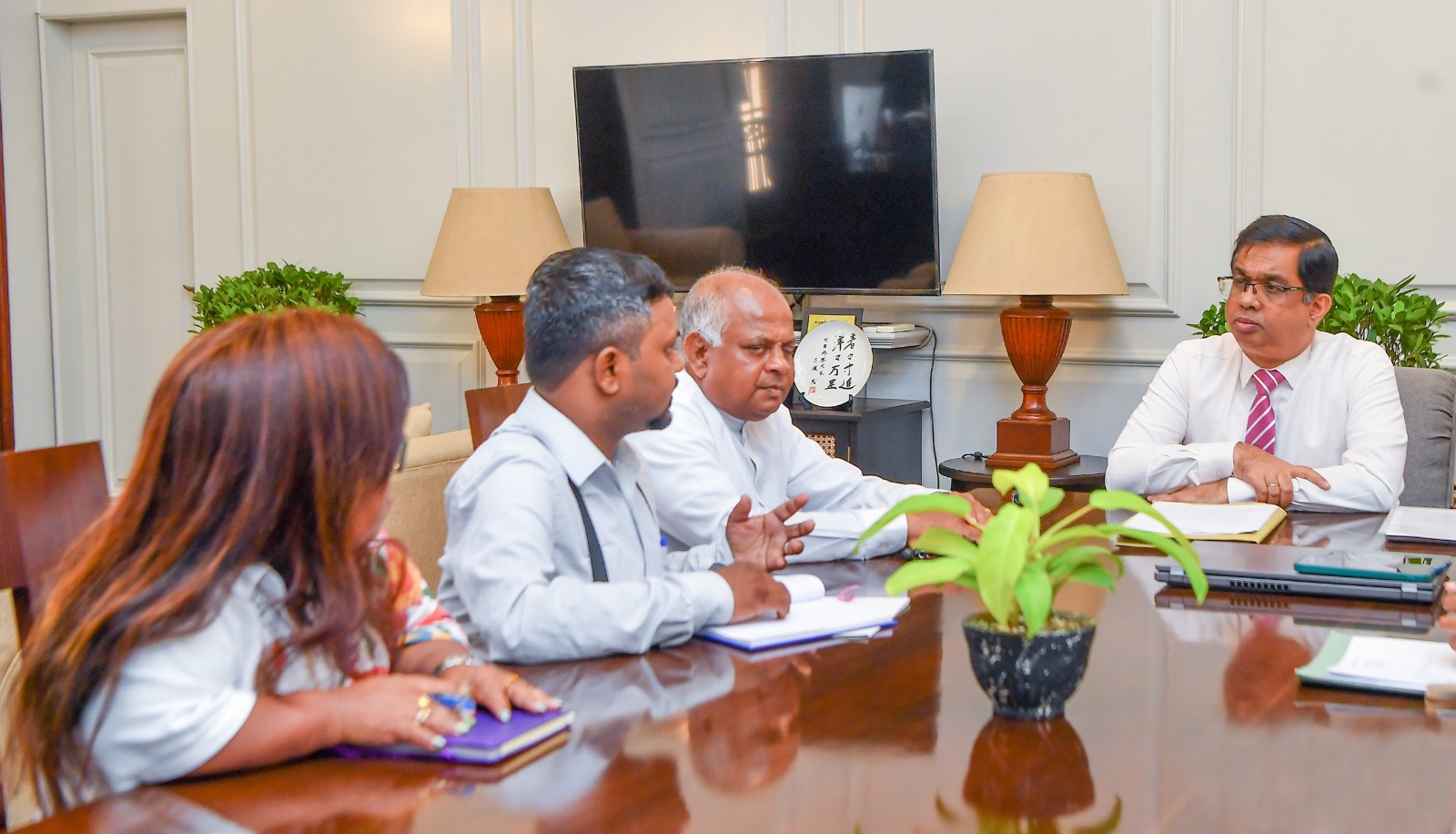 ආබාධ සහිත ප්‍රජාව සහ ජනපති ලේකම් අතර හමුවක්