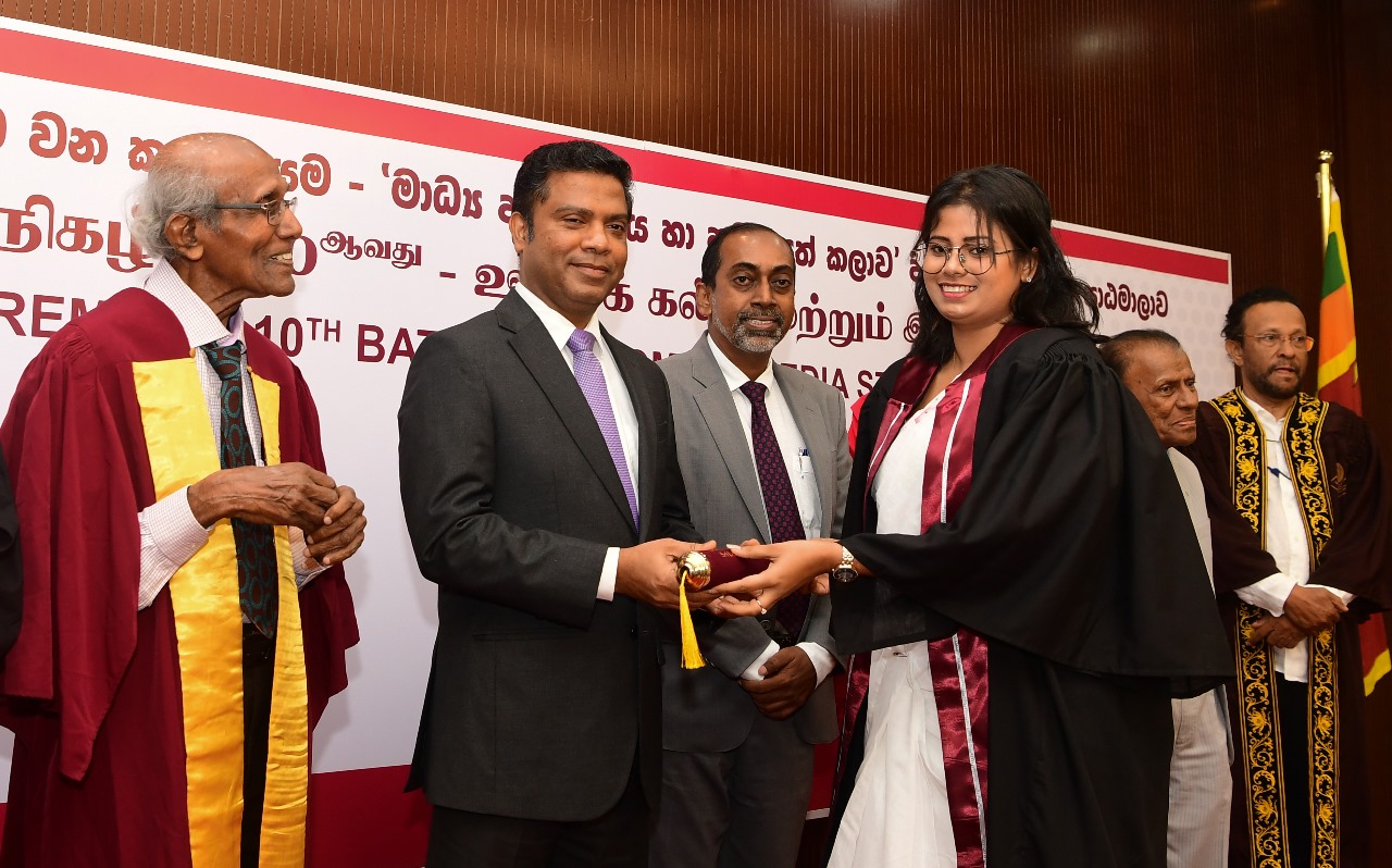 මාධ්‍ය ප්‍රචාරයන් හේතුවෙන් පීඩාවට පත්වන පුරවැසියාගේ අයිතිවාසිකම් ආරක්ෂා කරදීම ද රජයේ වගකීමක් - සෞඛ්‍ය හා ජනමාධ්‍ය ඇමැති