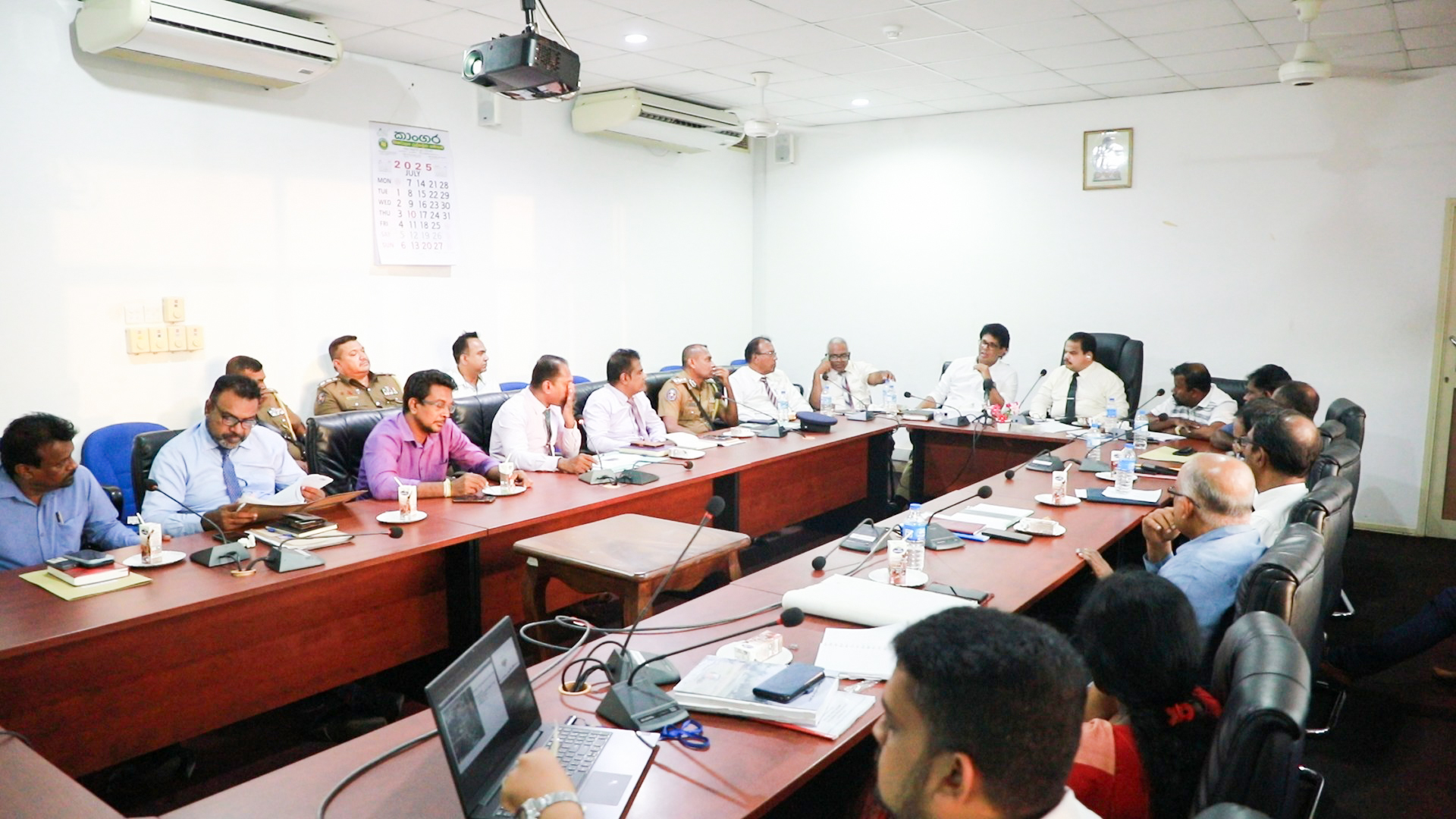 අනුරාධපුර උතුරු බහුවිධ සහ දක්ෂිණ බහුවිධ ප්‍රවාහන මධ්‍යස්ථාන ආරම්භ කිරීමට සූදානම්