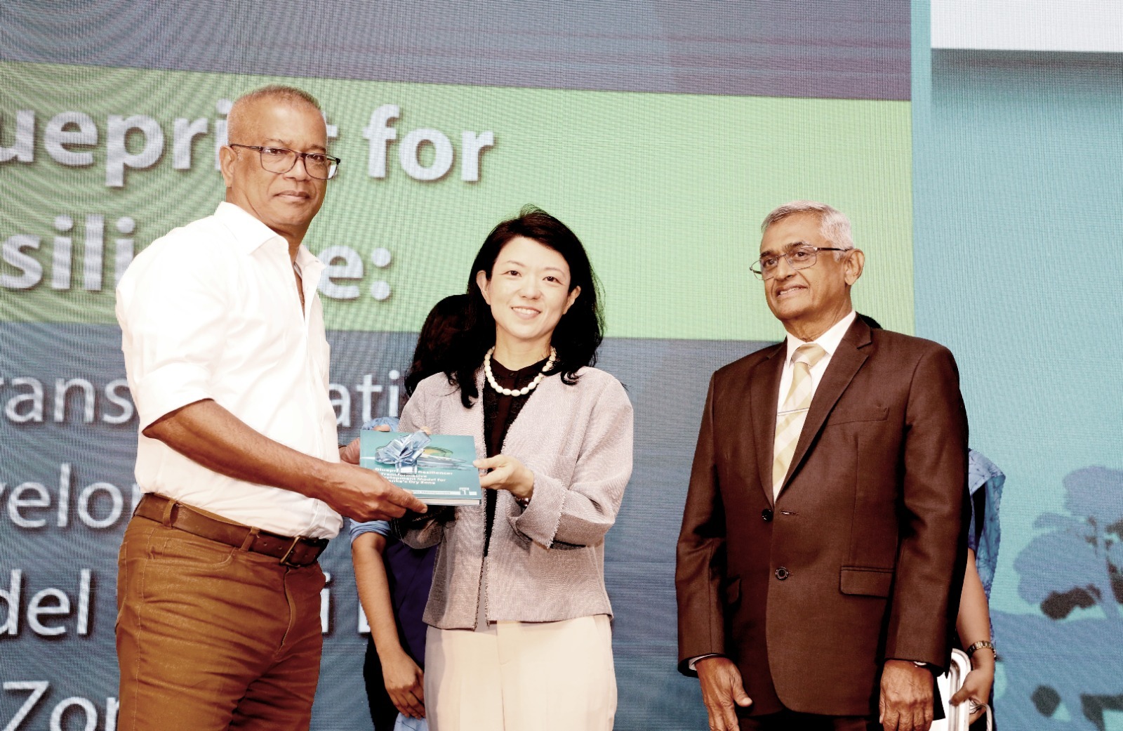 දේශගුණ විපර්යාසයන්ට අනුහුරුවීම සඳහා වන ව්‍යාපෘතියක සම්මන්ත්‍රණයක් 