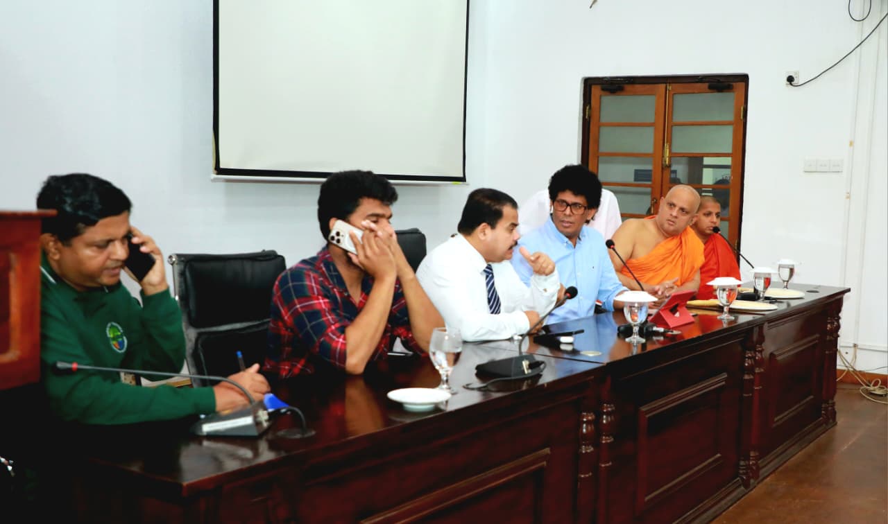 අනුරාධපුර ආපදා තත්ත්වය පිළිබඳ සාකච්ඡා 