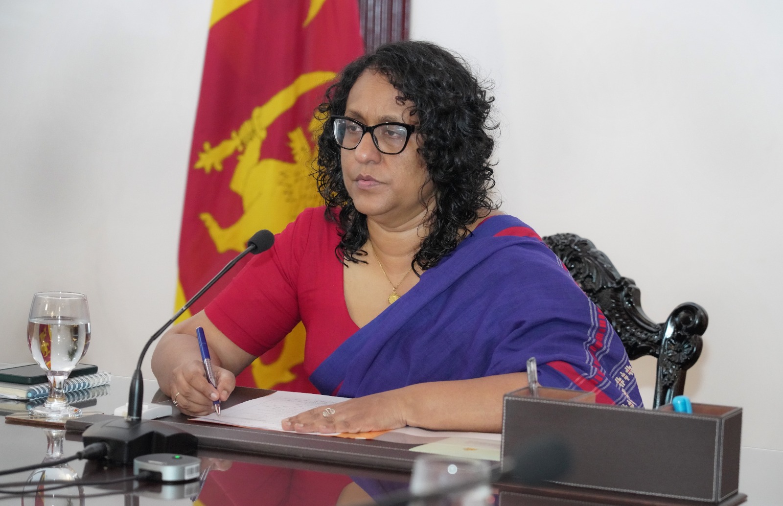 සති තුනකින් කසල ඉවත් කිරීමේ වැඩපිළිවෙළක්