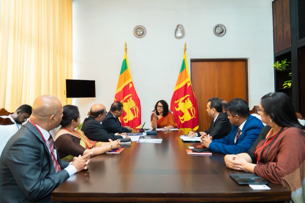 ශ්‍රී ලංකා විද්වත් සංගම් සම්මේලනයේ (OPA) නියෝජිතයින්, අගමැතිනිය හමුවෙයි