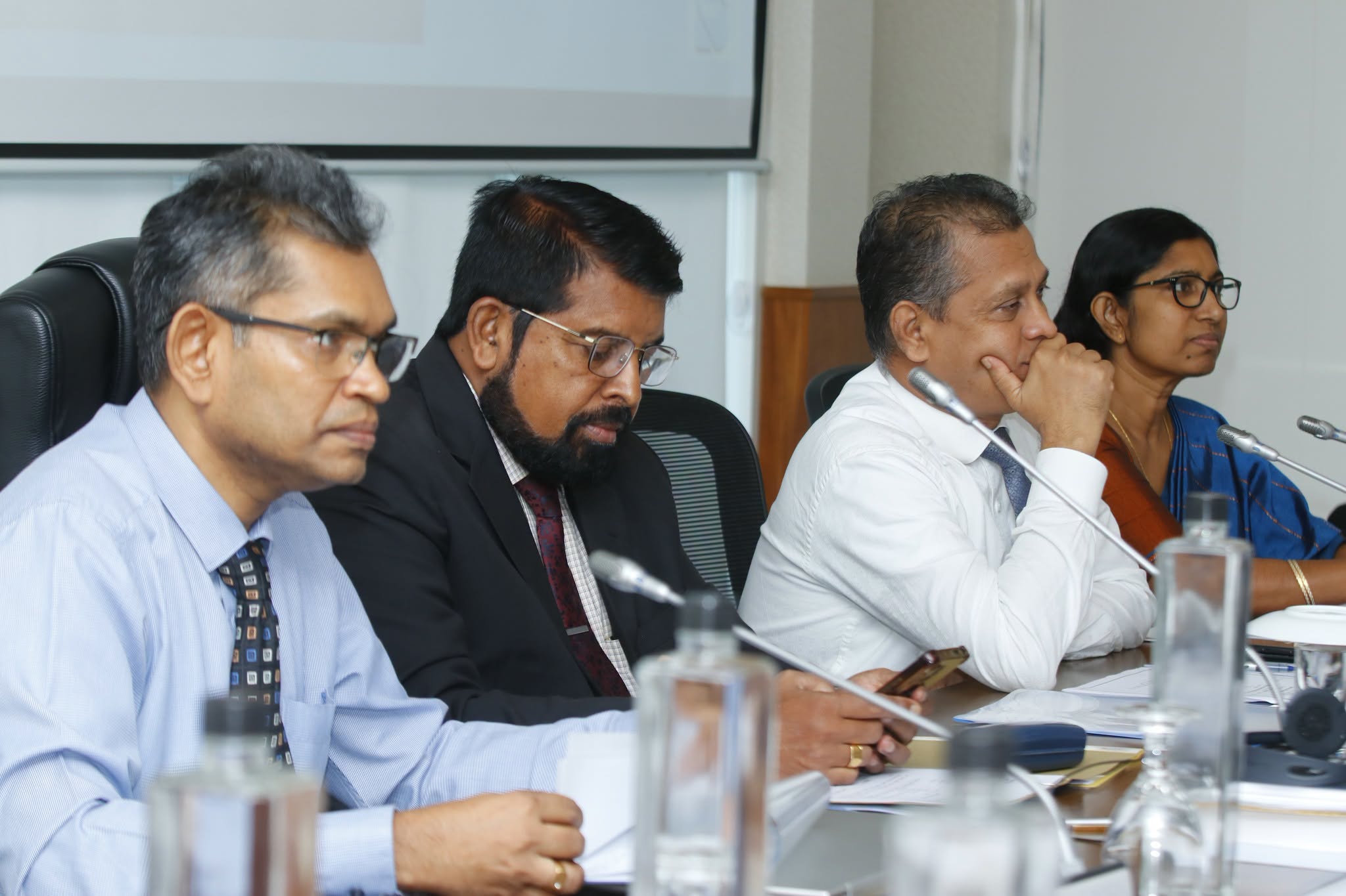 රාජ්‍ය සේවය කාර්යක්ෂම කිරීමට නව සැලසුම් රැසක්