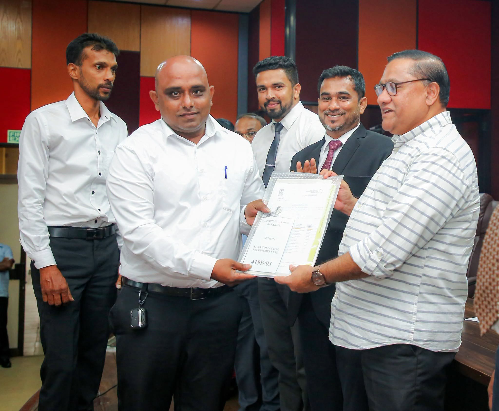 මෙම වසර තුළ ඊශ්‍රායල් රැකියා සඳහා 10,000ක් යැවීමට කටයුතු සූදානම්