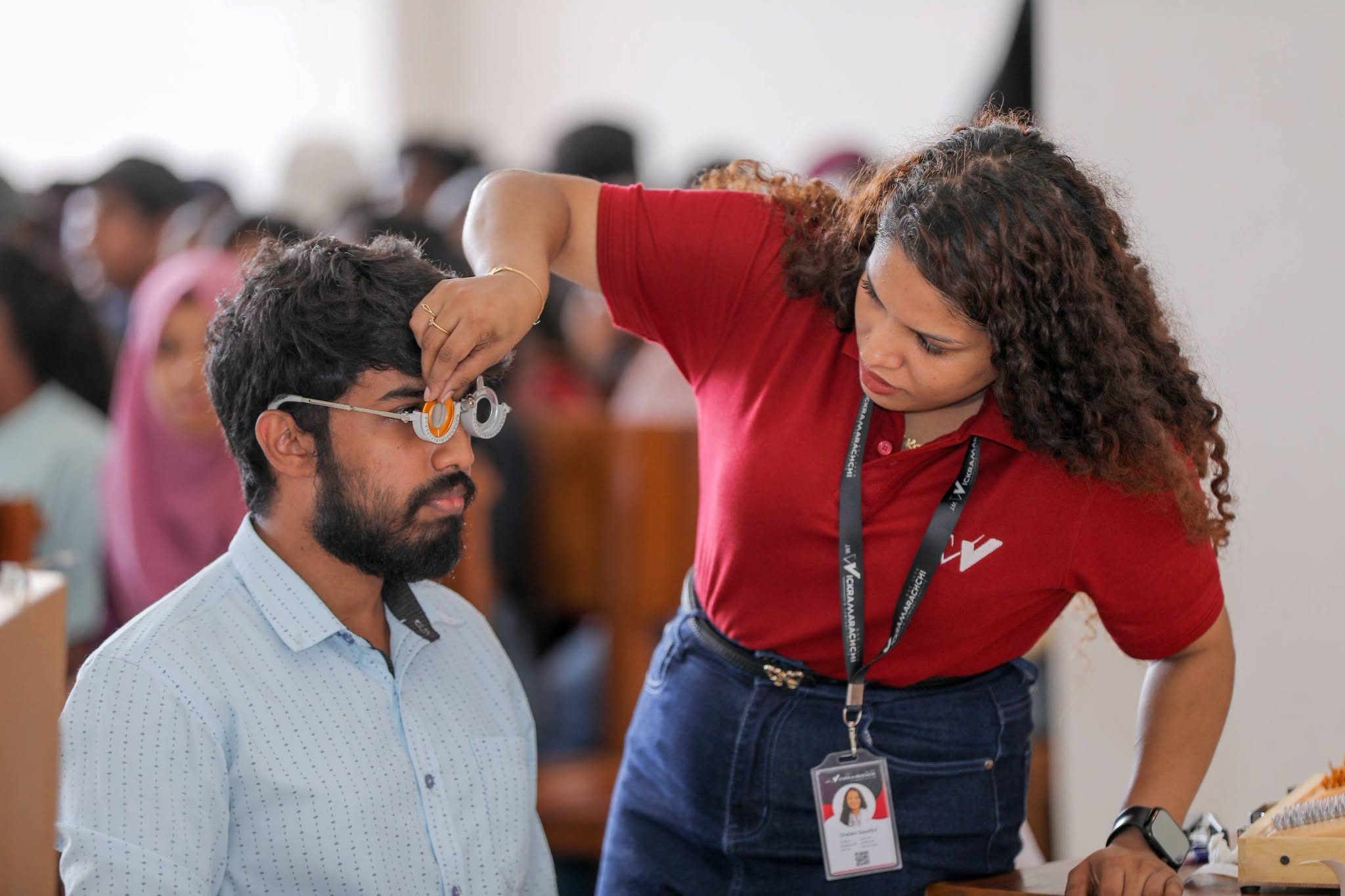 ජනාධිපති අරමුදලින් විශ්වවිද්‍යාල සිසුන් සඳහා නොමිලේ ඇස් කණ්ණාඩි