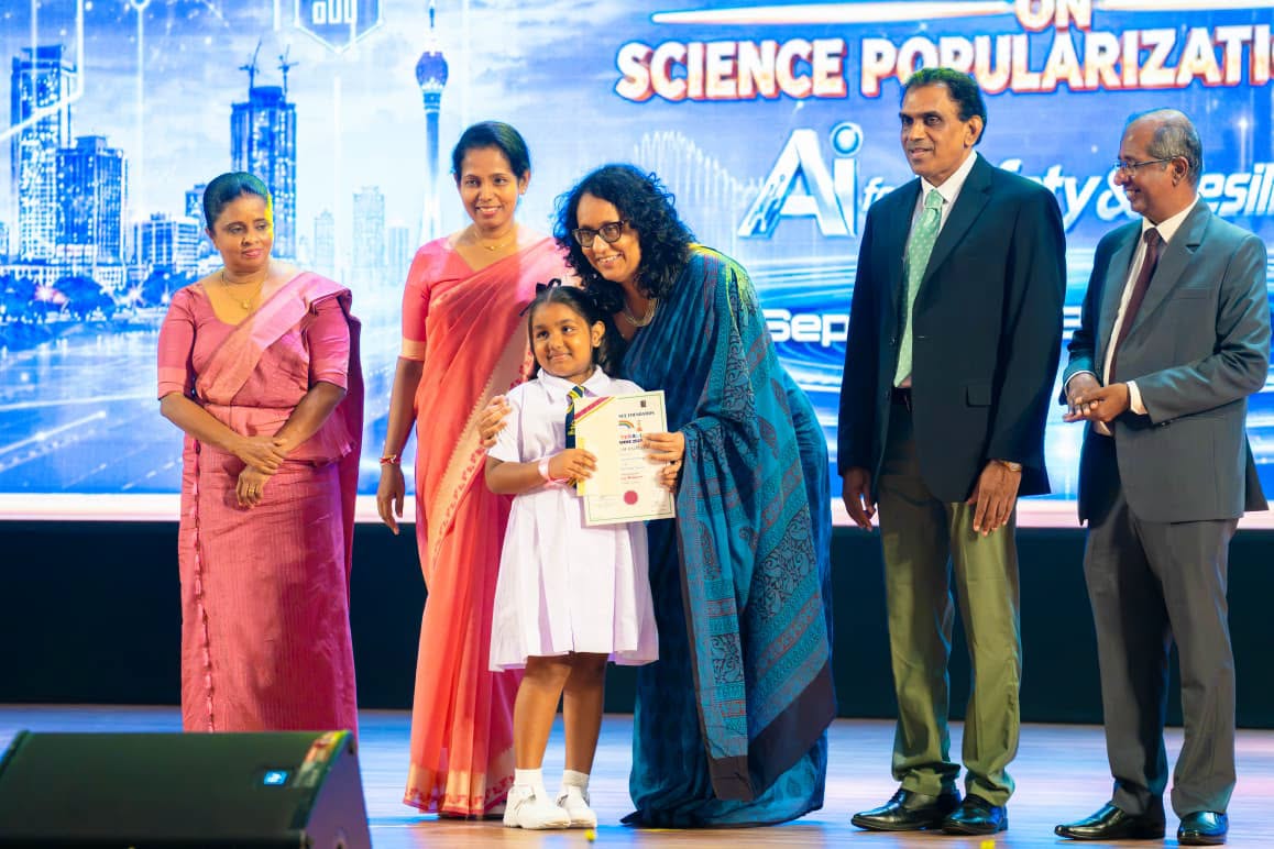 ලෝකයෙන් තාක්ෂණය ගේනවා වෙනුවට ලෝකයටම තාක්ෂණය බෙදාහරින නවෝත්පාදක ජාතියක් බවට ශ්‍රී ලංකාව පත් කළ යුතුයි- අගමැතිනිය