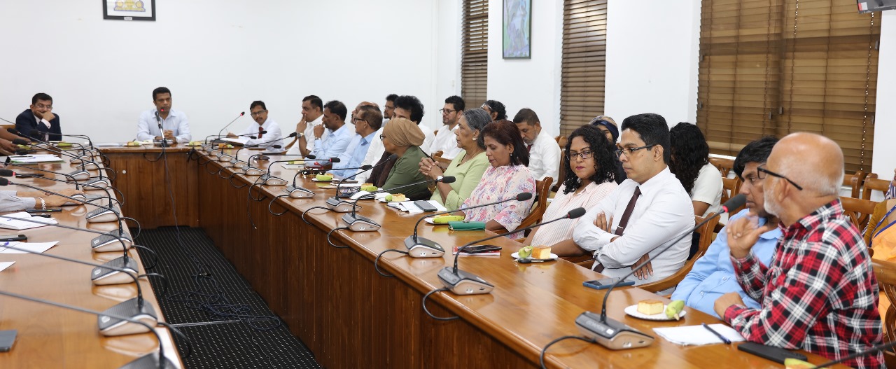 ජනමාධ්‍ය ක්ෂේත්‍රයේ ගැටලු සහ ඉදිරි ක්‍රියාමාර්ග පිළිබඳව සාකච්ඡාවක් 