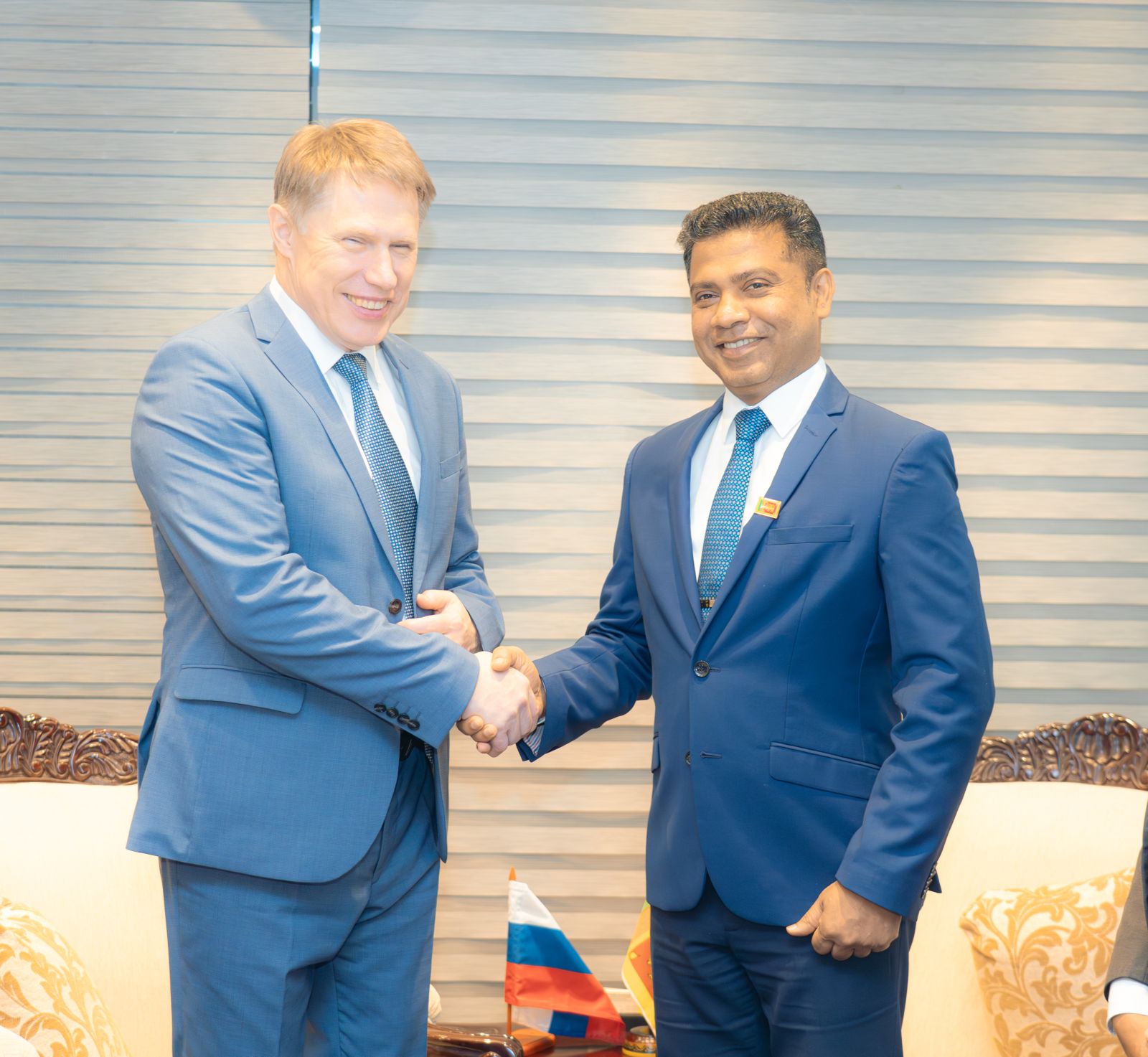 මෙරට සෞඛ්‍ය සේවාව බලගැන්වීමට රුසියාවේ පූර්ණ සහාය