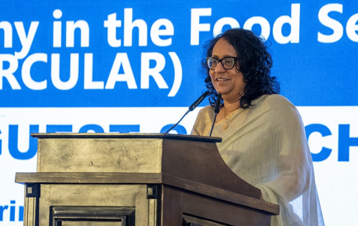 ‘ආහාර සුරක්ෂිතතාව පාසල් විෂය නිර්දේශයට පමණක් සීමා නොවිය යුතුයි’ අගමැතිනී 