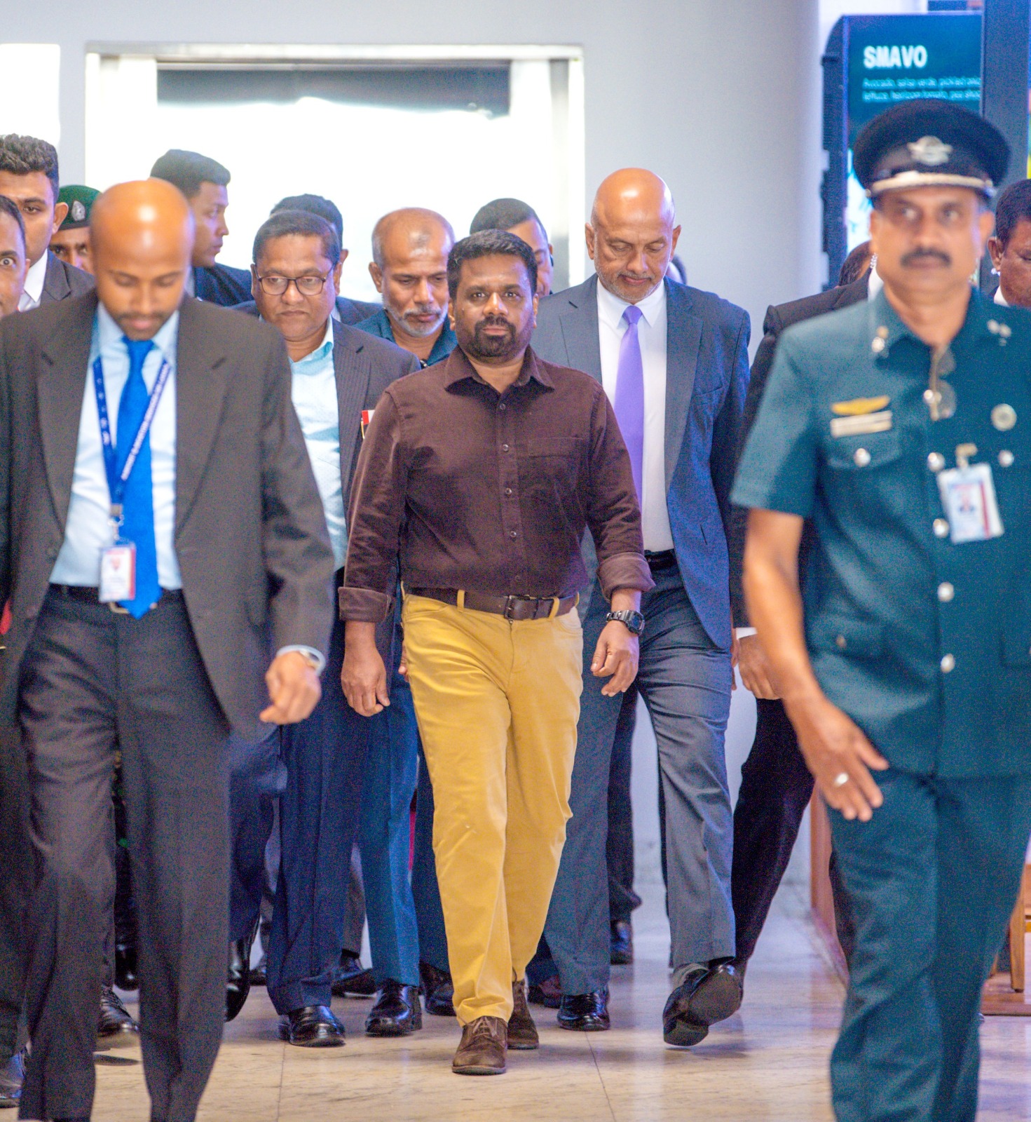 ජනපති වියට්නාම් රාජ්‍ය සංචාරය අරඹයි