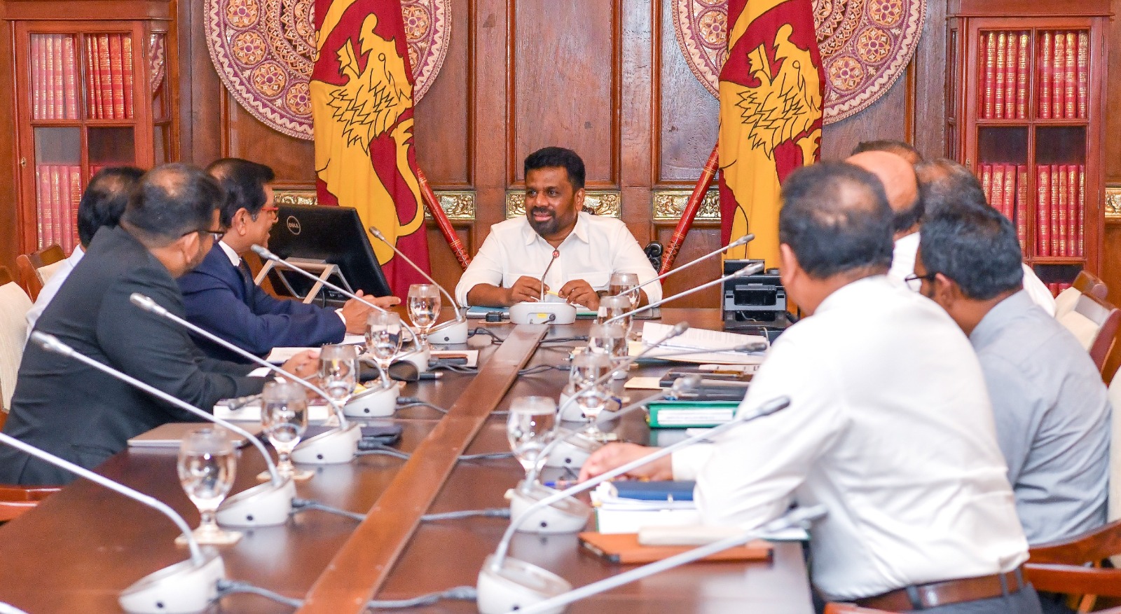 තීරුබදු පිළිබඳ සාකච්ඡා කිරීම සඳහා ශ්‍රී ලංකා නියෝජිත පිරිසක් වොෂින්ටනයට