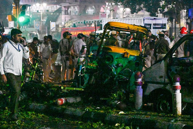 නව දිල්ලි පිපිරීමෙන් සිදූ වූ මරණ ගණන ඉහළට