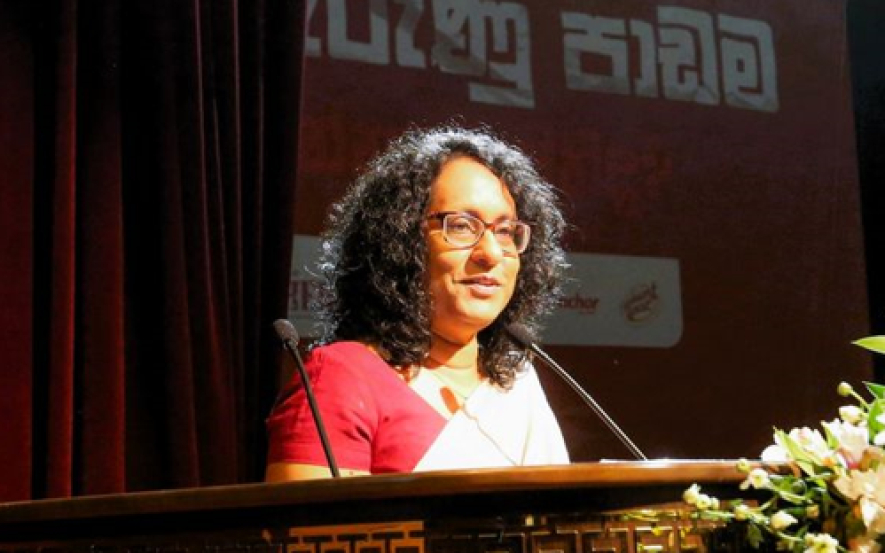 දරුවන්ට වඩා යහපත් ලෝකයක් නිර්මාණය කිරීමේ වගකීම භාරගන්නවා - අගමැතිනී