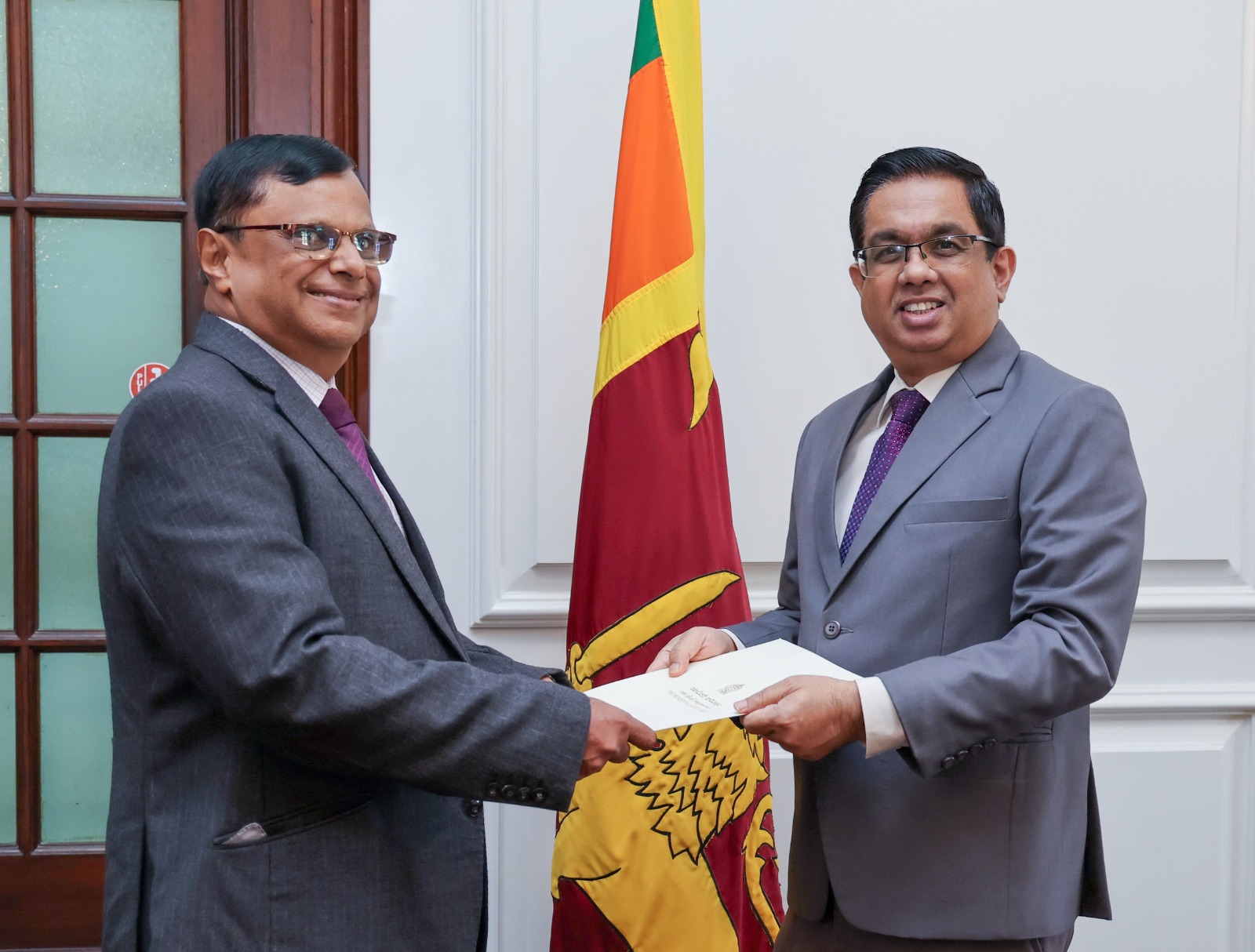 ශ්‍රී ලංකා මානව හිමිකම් කොමිෂන් සභාවේ නව සභාපති සහ සාමාජිකයන් පත් කෙරේ