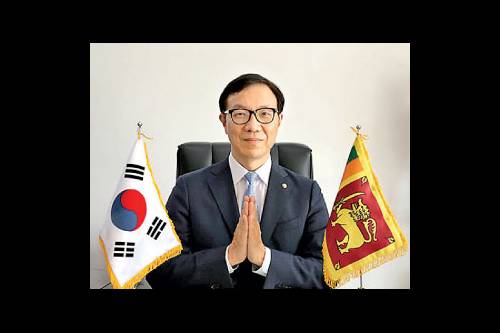 Ambassador Santhush celebrates National Foundation Day of Republic of Korea with Sri Lanka