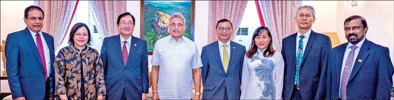President meets envoys of Southeast Asian countries seeking to boost trade, investment