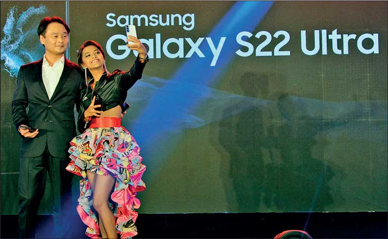 Samsung launches Galaxy S22 Series in Sri Lanka