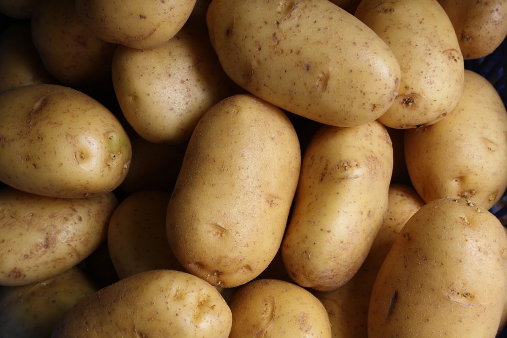 Wholesale price of potatoes drops to Rs.110 a kilo