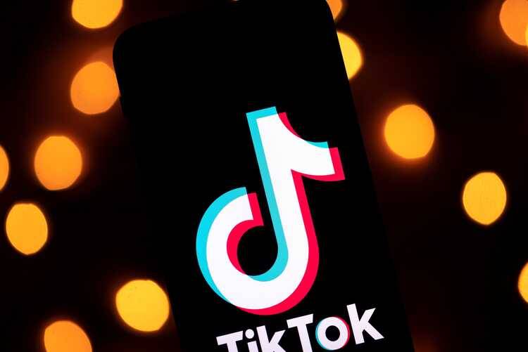 Trump Gives Microsoft 45 Days to Seal TikTok Deal