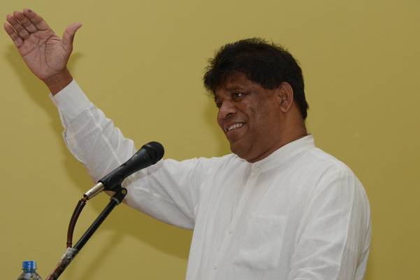 Mannaperuma sworn in as MP