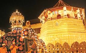 මහ­නු­වර දෙවැනි රන්දෝලි පෙර­හර අද